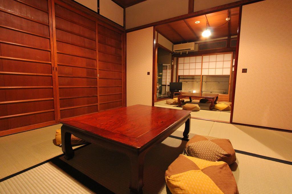 Our Turn Machiya Inn Киото Стая снимка